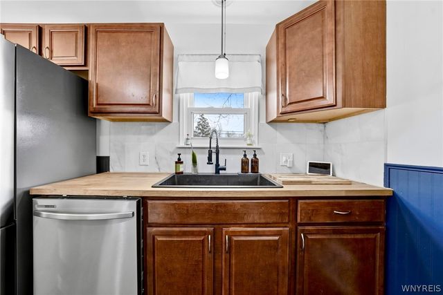 74 Old Colony Avenue, Tonawanda, NY 14150