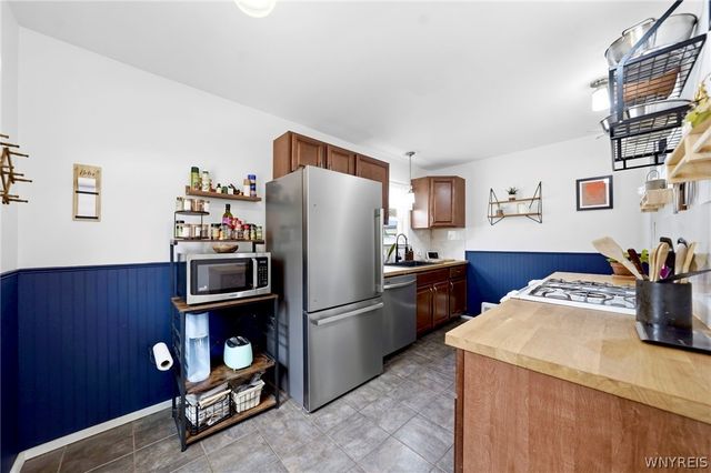 74 Old Colony Avenue, Tonawanda, NY 14150