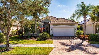 8516 Benelli CT, Naples, FL 34114