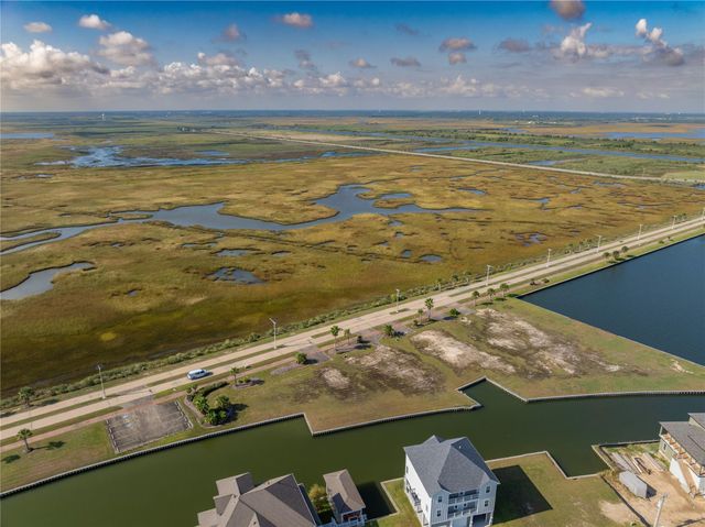 41 Shell Key, Hitchcock, TX 77563