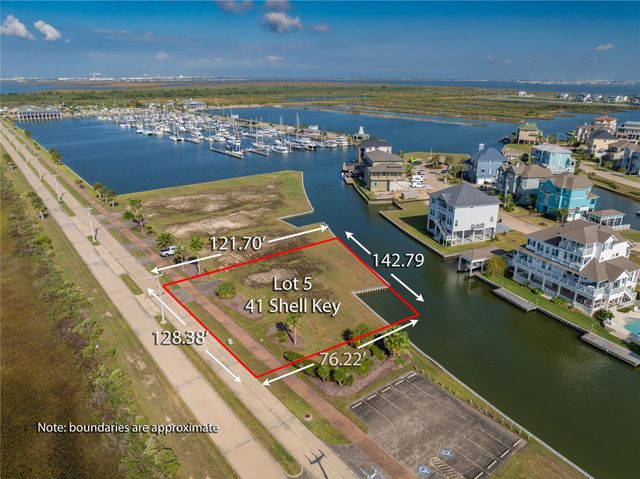 41 Shell Key, Hitchcock, TX 77563