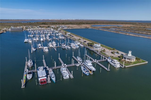 41 Shell Key, Hitchcock, TX 77563