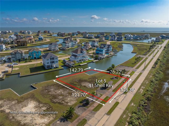 41 Shell Key, Hitchcock, TX 77563