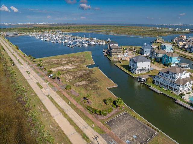 41 Shell Key, Hitchcock, TX 77563