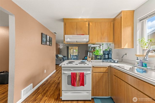 207 S 63rd Street, Tacoma, WA 98408