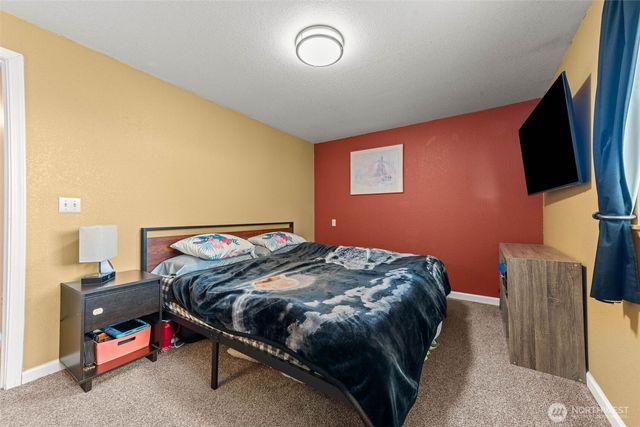 207 S 63rd Street, Tacoma, WA 98408