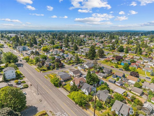 207 S 63rd Street, Tacoma, WA 98408