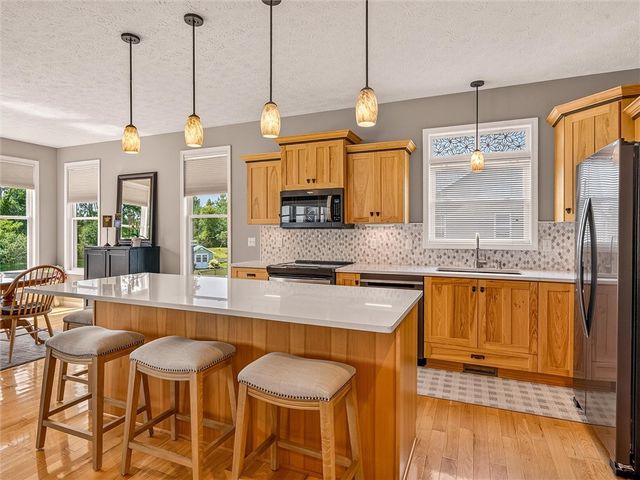 29 Country Creek Lane, Hamlin, NY 14468