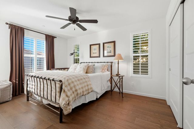 1521 N Encoure Way, Clovis, CA 93619