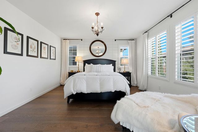 1521 N Encoure Way, Clovis, CA 93619