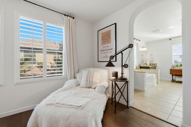 1521 N Encoure Way, Clovis, CA 93619