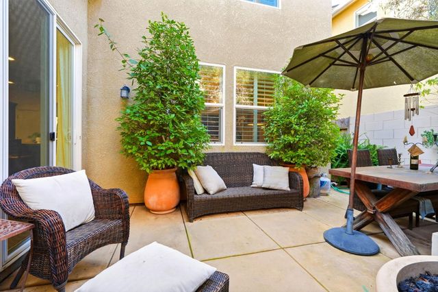 1521 N Encoure Way, Clovis, CA 93619