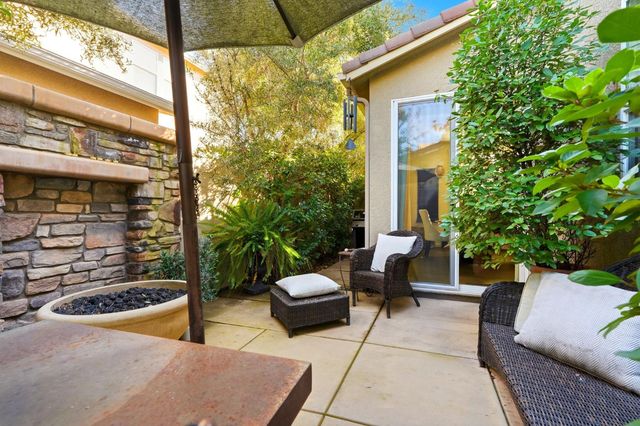 1521 N Encoure Way, Clovis, CA 93619