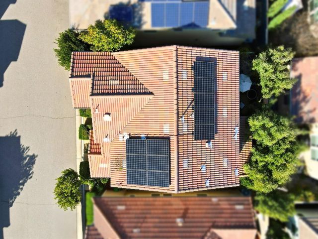 1521 N Encoure Way, Clovis, CA 93619