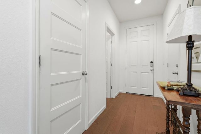 1521 N Encoure Way, Clovis, CA 93619