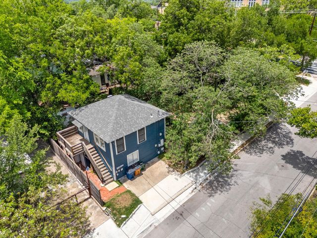 2102 Brackenridge ST A, Austin, TX 78704