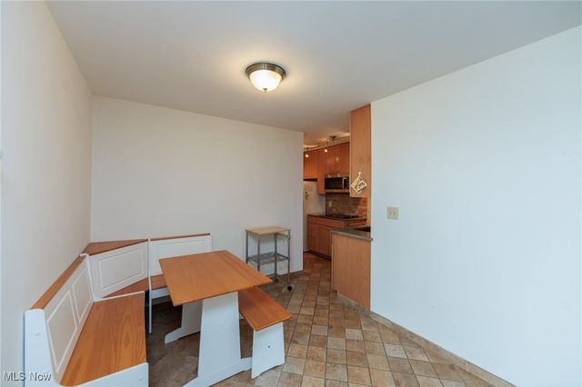 19201 Van Aken Boulevard 513, Shaker Heights, OH 44122