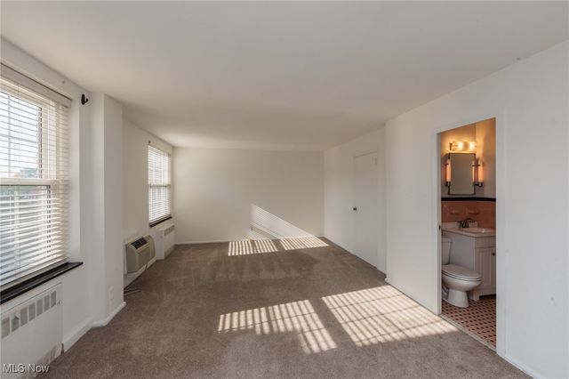 19201 Van Aken Boulevard 513, Shaker Heights, OH 44122