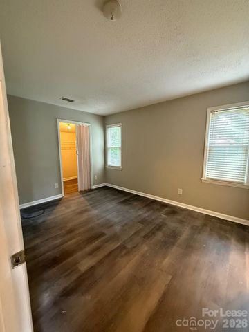 9413 Split Rail Lane, Charlotte, NC 28227
