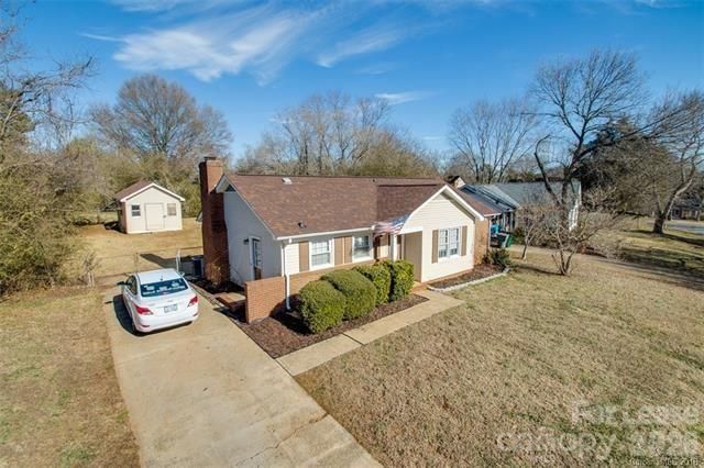 9413 Split Rail Lane, Charlotte, NC 28227