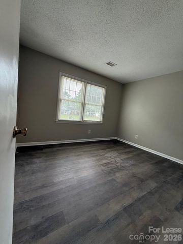 9413 Split Rail Lane, Charlotte, NC 28227