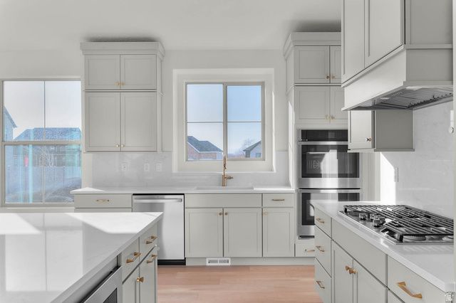 5093 W CRIMSON OAK LN, Highland, UT 84003