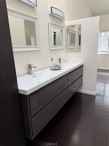 252 Pineview, Irvine, CA 92620
