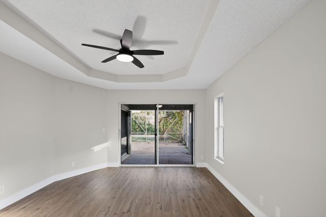 3037 Casa Rio Court, Riviera Beach, FL 33418