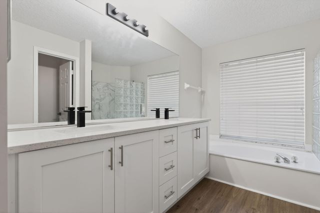 3037 Casa Rio Court, Riviera Beach, FL 33418