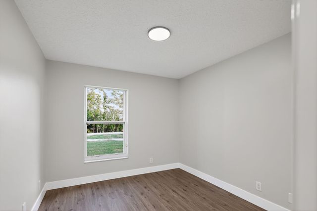 3037 Casa Rio Court, Riviera Beach, FL 33418