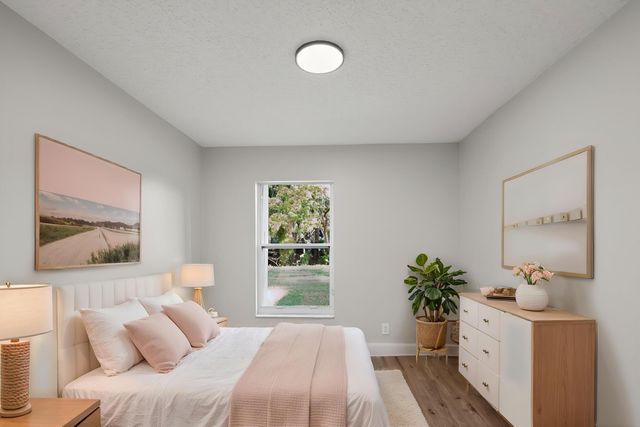 3037 Casa Rio Court, Riviera Beach, FL 33418