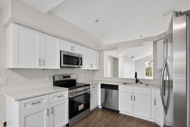 3037 Casa Rio Court, Riviera Beach, FL 33418