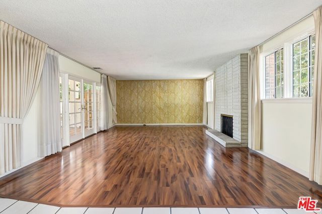 4821 W 63rd Street, Los Angeles, CA 90056