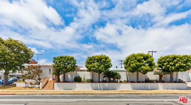4821 W 63rd Street, Los Angeles, CA 90056