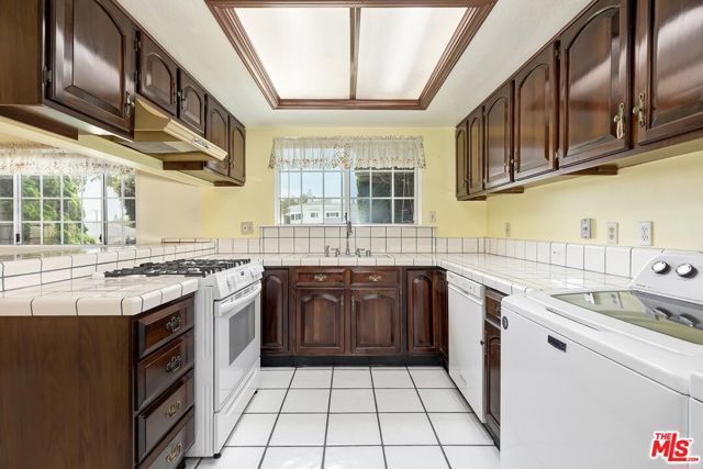 4821 W 63rd Street, Los Angeles, CA 90056