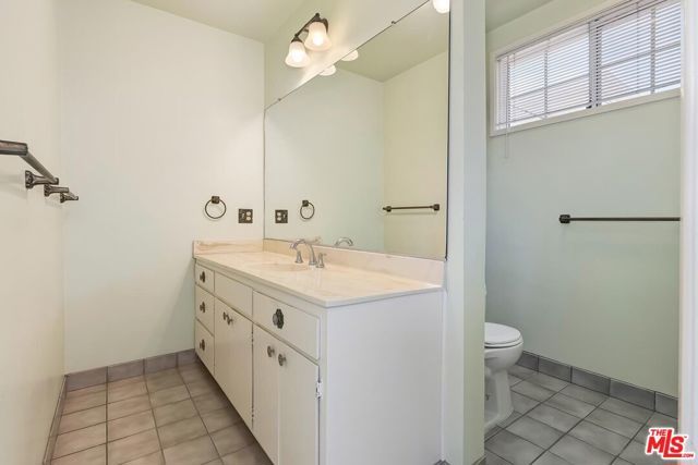 4821 W 63rd Street, Los Angeles, CA 90056