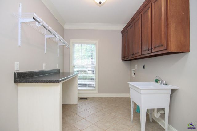 213 Sabre Drive, Bonaire, GA 31005