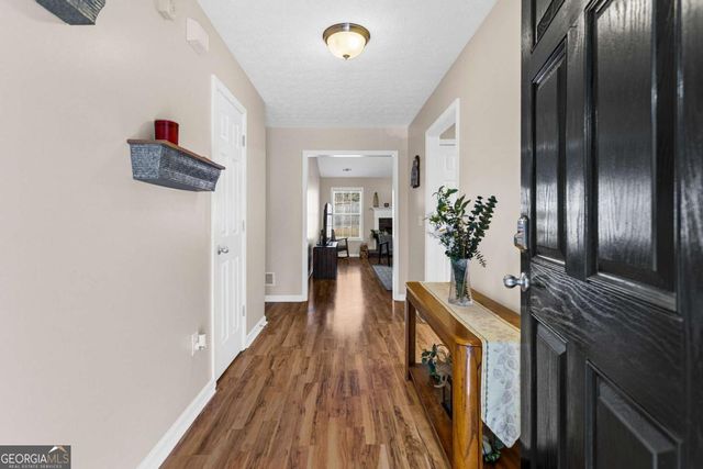 706 Bridle Creek Way, Auburn, GA 30011