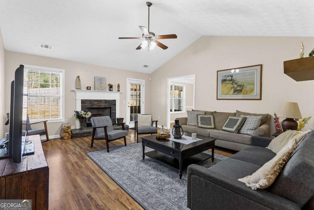 706 Bridle Creek Way, Auburn, GA 30011