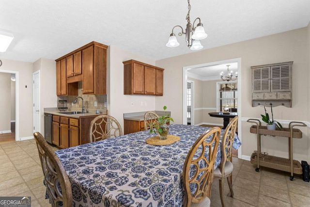 706 Bridle Creek Way, Auburn, GA 30011