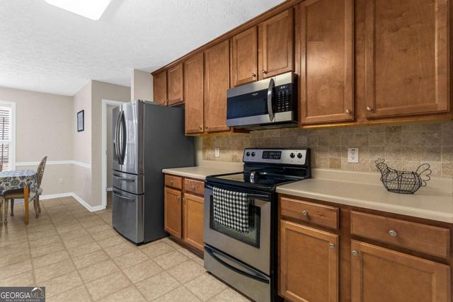 706 Bridle Creek Way, Auburn, GA 30011