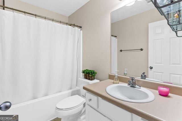 706 Bridle Creek Way, Auburn, GA 30011