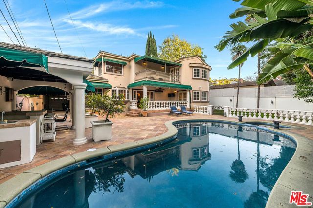 4063 Benedict Canyon Drive, Sherman Oaks, CA 91423