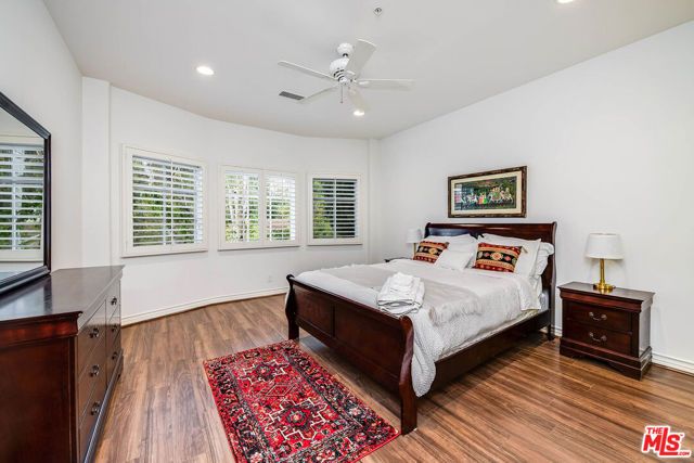 4063 Benedict Canyon Drive, Sherman Oaks, CA 91423