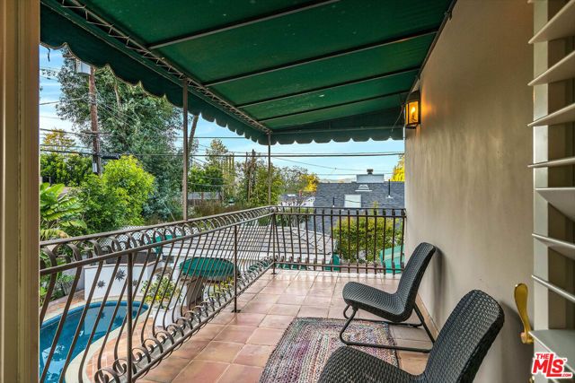 4063 Benedict Canyon Drive, Sherman Oaks, CA 91423
