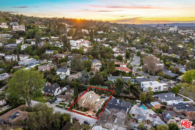 4063 Benedict Canyon Drive, Sherman Oaks, CA 91423