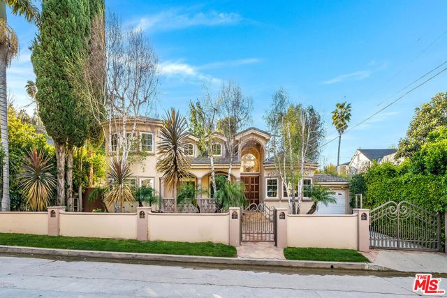 4063 Benedict Canyon Drive, Sherman Oaks, CA 91423