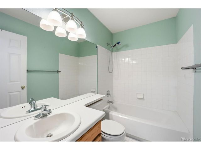 9976 E Hawaii Pl, Aurora, CO 80247