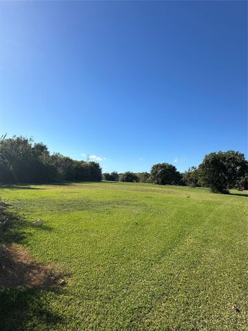 000 Yupon, La Marque, TX 77568