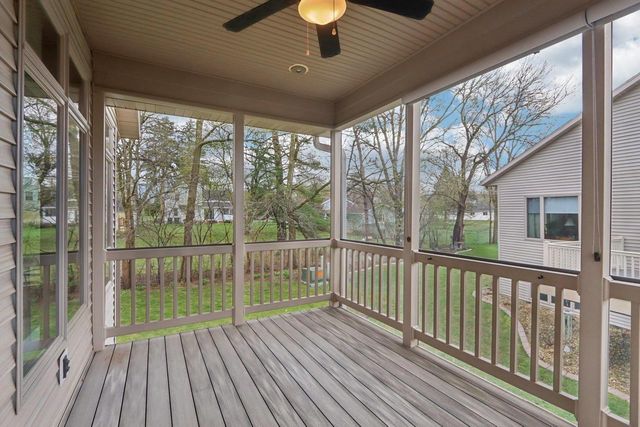734 8th Street, Prairie Du Sac, WI 53578